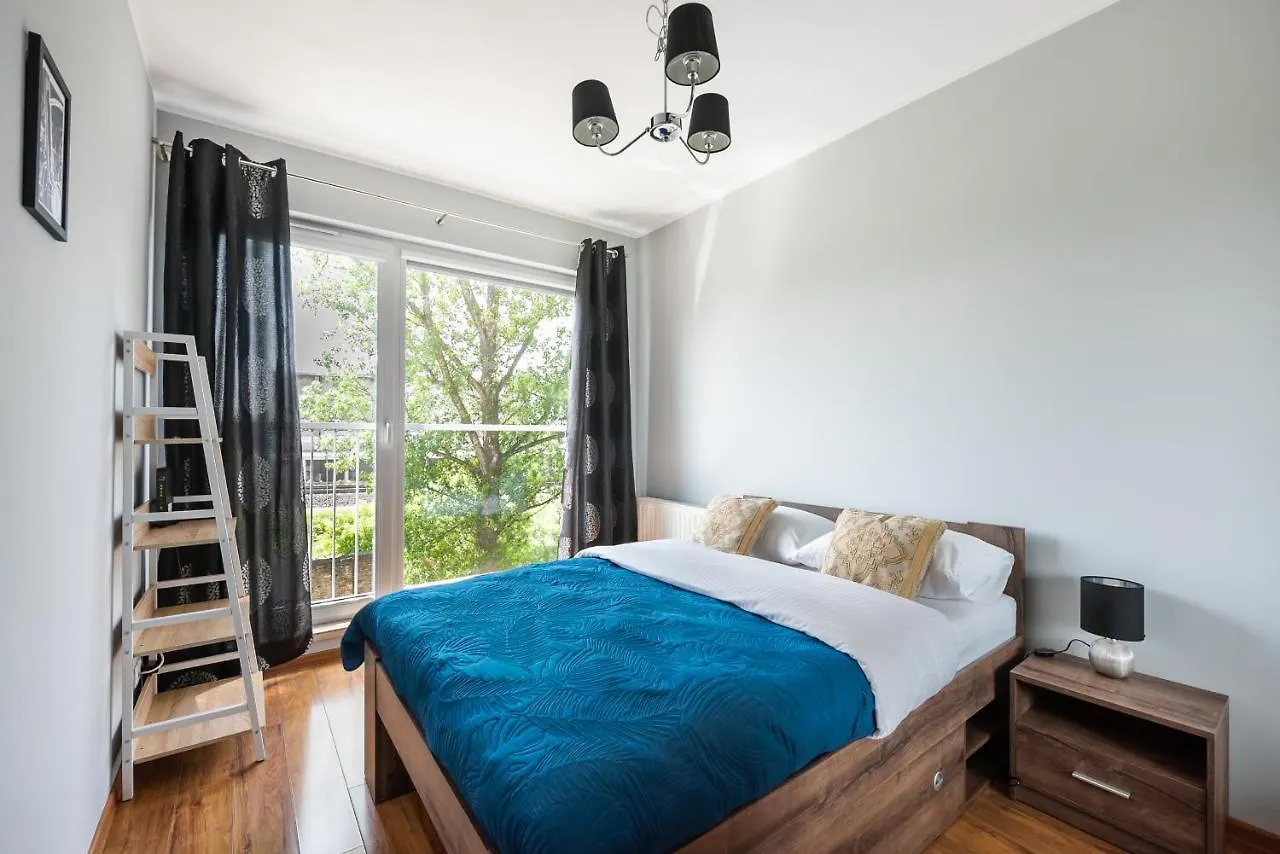Wola Sokolowska Standard Apartment 바르샤바