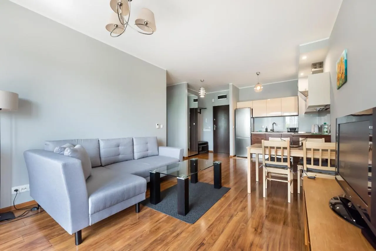 Wola Sokolowska Standard Apartment 바르샤바