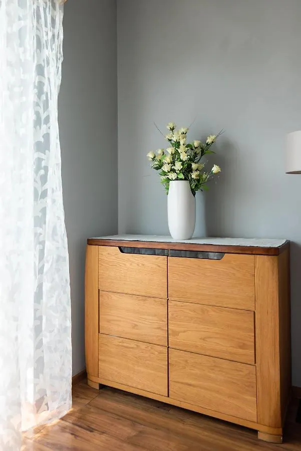 Wola Sokolowska Standard Apartment 바르샤바